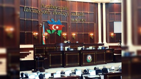 Milli Məclisdə müəllimlərin məsələsi qaldırıldı: “Maaşlar artırılmalıdır” 