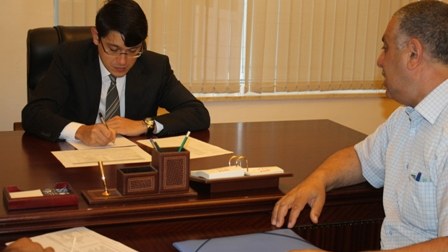 Fuad Muradov Milli Məclisdə seçiciləri qəbul edib 