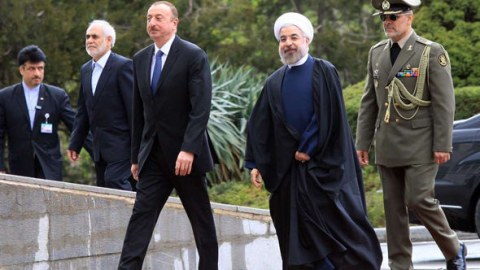 İran Cənubi Qafqazda: Ruhani kimin siyasi xəttini davam etdirir? - TƏHLİL