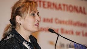 Məlahət İbrahimqızı erməni deputatlara: “Bizdən öyrənin” 