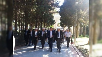  Yazıçılar Birliyinin qurultayına dəqiqələr qaldı - FOTO