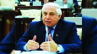 Millət vəkili Hadı Rəcəbliyə mükafat verildi