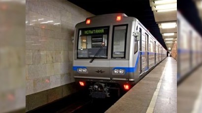 Metropolitenin sözçüsü: “Hansı isti, metroda külək də əsir..”