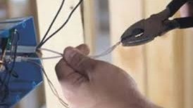 Elektrik cərəyanı iki nəfəri öldürdü