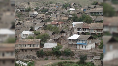 Niyazoba kəndinin məsələsi təxirə salındı