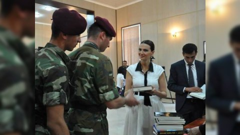Qənirə Paşayevadan əsgərlərə “Hesab vaxtı” 