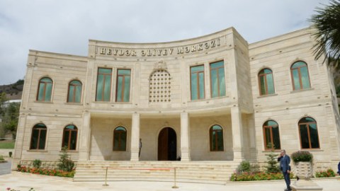 Yardımlıdakı Heydər Əliyev Mərkəzində nikah mərasimləri keçirilir