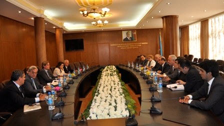 QHT Şurasında faktaraşdırma missiyasının üzvləri ilə görüşüblər - FOTO 