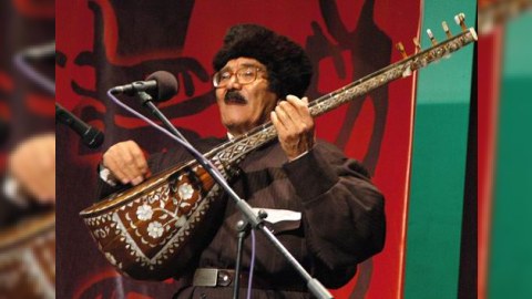Mütəxəssis: “İranda aşıq sənəti ciddi tənəzzül keçirir” 