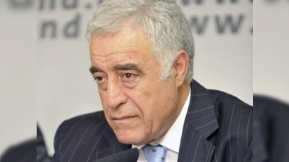 İlyas İsmayılov oğlunu təkzib etdi: “İnanmayın..”