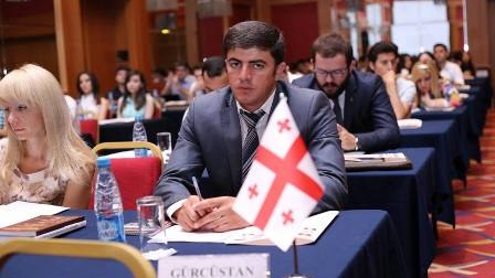 Gənclər regional münaqişələri müzakirə etdi: “Buna gücümüz çatır” 