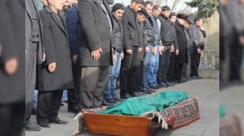 “Ölünün həyətdə basdırılmasını din qadağan etmir, amma...” - Azərbaycanda qəribə olaylar 