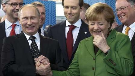 60 yaşlı kansler - Angela Merkel istirahətə şəxsi vəsaiti hesabına gedir - FOTOLAR