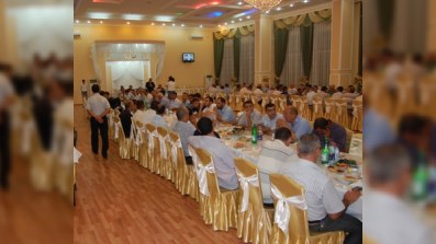 İcra hakimiyyəti imkansız ailələr üçün iftar süfrəsi açıb