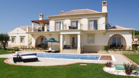 Bakıdakı ən bahalı villa harada və neçəyə satılıb?  