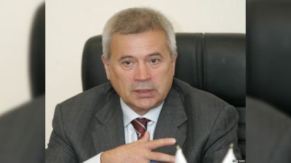Vahid Ələkbərov obyektlərini satır 