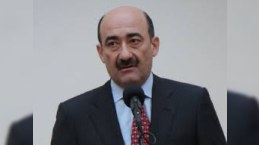 Əbülfəs Qarayev şəhid hərbi qulluqçularımızın ailələrinə başsağlığı verib 