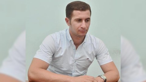 Jurnalist Samir Feyruzov cəbhə xəttinə gedən həmkarlarını ittiham etdi: “Şıltaqlıq eləməyin!”