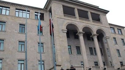 Ermənilər sərhəd bölgələrində zirehli döyüş texnikasının yerini dəyişib