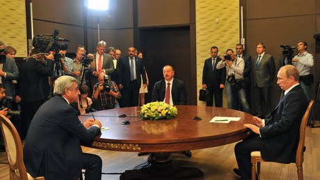 Soçidə Azərbaycan, Rusiya və Ermənistan prezidentləri görüşüb - FOTO