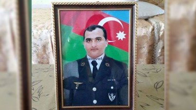 Şəhidin həyat yoldaşını ərinin hərbi formasını geyməyə qoymadılar