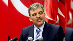 Abdullah Gülə müxalifət partiyasının liderliyi təklif olundu