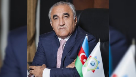 Universitet rektoru tələbə adı qazanan gənclərlə görüşdü 