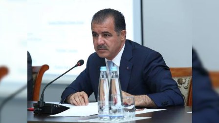Elmar Vəliyev 100 nəfərin şikayətinə baxıb