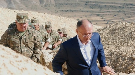 Ohanyan müxalifətlə Azərbaycan sərhəddinə gəldi 