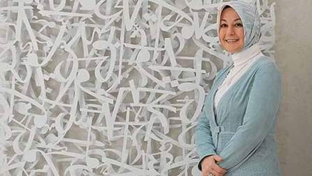 Birinci ledi jurnalistlə görüşməkdən imtina etdi