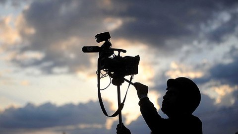 Suriyada qaçırılan ABŞ jurnalisti azadlığa buraxıldı 