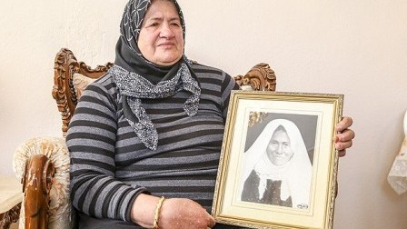 Əhməd Davudoğlunun anasından iki şəkil yadigar qalıb 