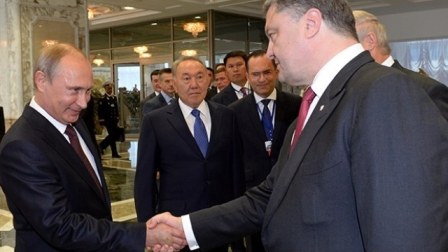 “Poroşenkonun Putinlə görüşdən sonra mövqeyində dəyişiklik yoxdur”- AÇIQLAMA