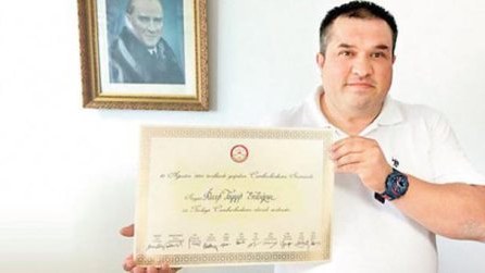 Ərdoğanın xəttatı kloundur