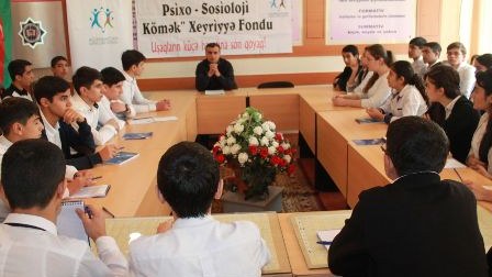 “Uşaqların küçə həyatına son qoyaq!”