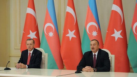 İlham Əliyev: "Türkiyə güclü olsa, biz də özümüzü o qədər güclü hiss edəcəyik” 