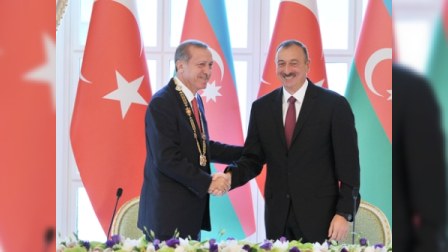 İlham Əliyev Ərdoğana “Heydər Əliyev” ordeni verdi 