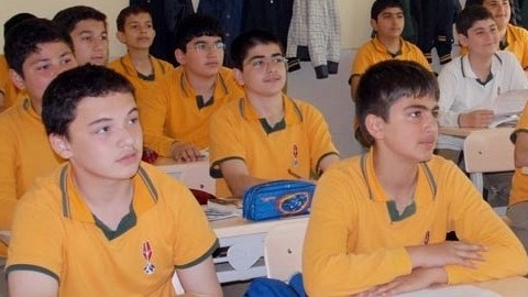 Azərbaycanda bağlanan "türk liseyləri" yeni adla fəaliyyətə başladı - YENİLƏNİB
