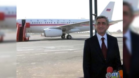 Ac qalan millətin göyə sovrulan pulları... 