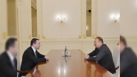 İlham Əliyev Gürcüstanın baş naziri ilə təkbətək görüşdü