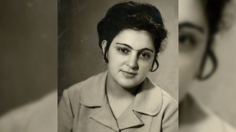 “Həyat yoldaşım elmi işimi müdafiə etməyə icazə vermədi” - Hadı Rəcəblinin xanımı məktəb xatirələrini DANIŞIR 