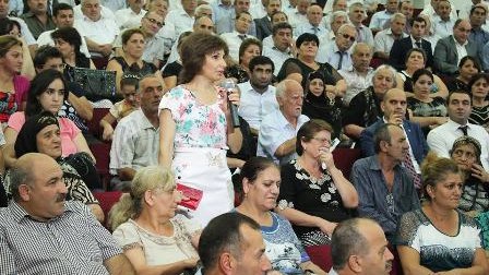 Elmar Vəliyev 100 şikayətçini dinlədi - FOTOLAR
