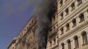AMAY Ticarət Mərkəzindəki yanğın söndürülüb - FOTO+VİDEO