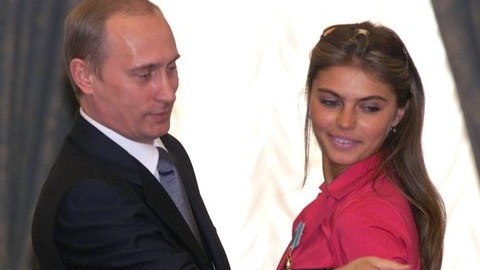 Putinin sevgilisi deputatlıqdan imtina etdi