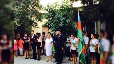 Fuad Muradov Bilik Gününü şagirdlərlə birgə qarşılayıb - FOTO