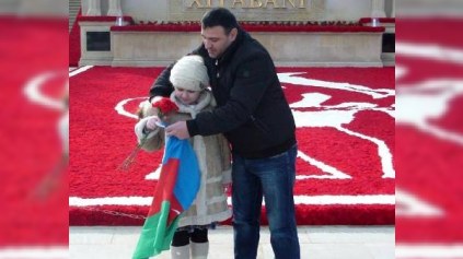 Girovluqda öldürülən Həsən Həsənovun qızı 1-ci sinfə getdi - FOTO
