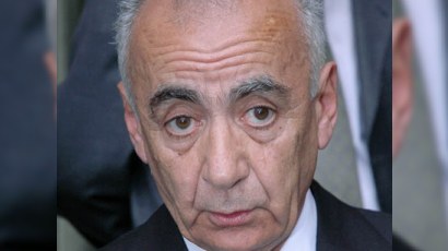 Bakılı heyvansevərlər Hacıbala Abutalıbovu məhkəməyə verib