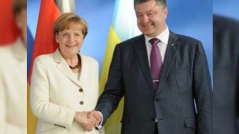 Merkel Poroşenko ilə Ukraynanı müzakirə etdi