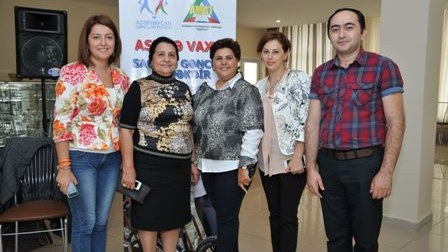 Asudə vaxtı kompüter qarşısında keçirməyək