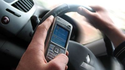 Yeni radar polislərə sükan arxasında SMS yazan sürücüləri saxlamağa imkan verəcək